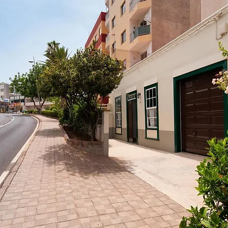 Holiday Home Villa Carmita Bajamar Tenerife *