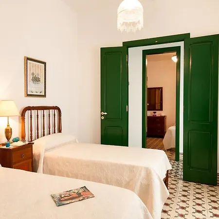 Holiday Home Villa Carmita Bajamar Tenerife ヴィラ バハマル